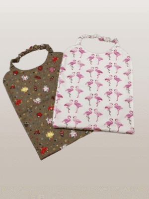 Bavoir de maternelle personnalisé brodé au prénom en coton biologique._-atelier_couture_de_marjorie